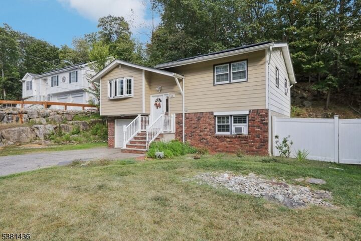 Property Photo: 23 Fordham Trl NJ 07843