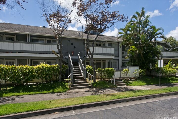 239 Mananai Place 54S  Honolulu HI 96818 photo