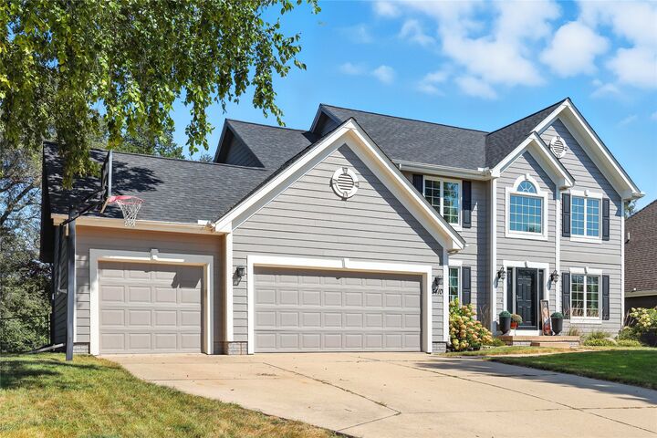 Property Photo: 3410 SW Edgewood Lane IA 50023