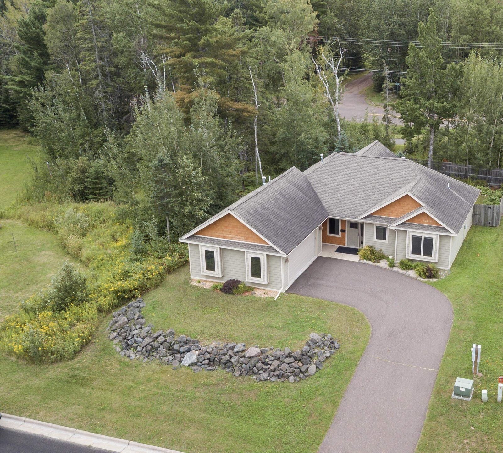 Property Photo: 1405 Harbor Hills Dr MN 55616