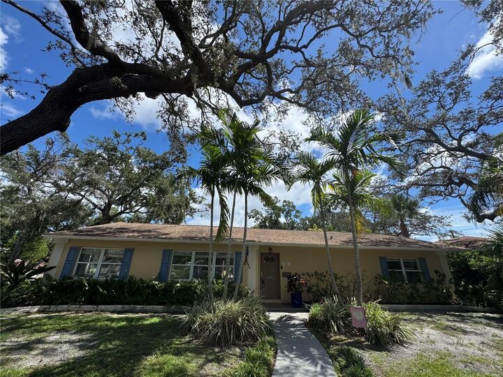 441 47th Street N  St Petersburg FL 33713 photo