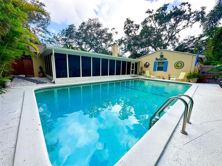 441 47th Street N  St Petersburg FL 33713 photo
