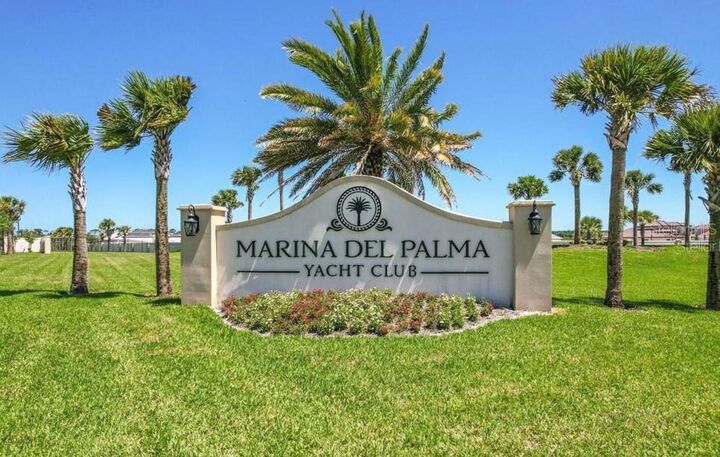 Property Photo: 34 Del Palma Drive FL 32137