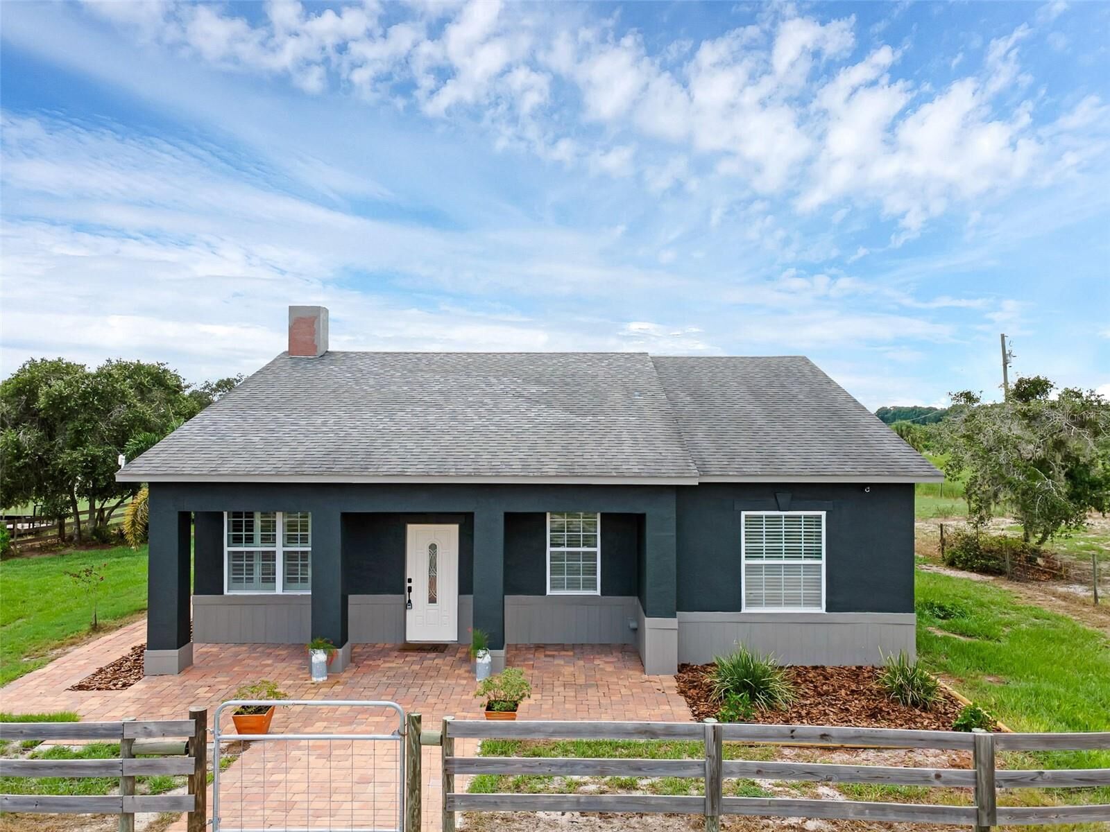 Property Photo:  2548 Old Grove Trail  FL 33843 