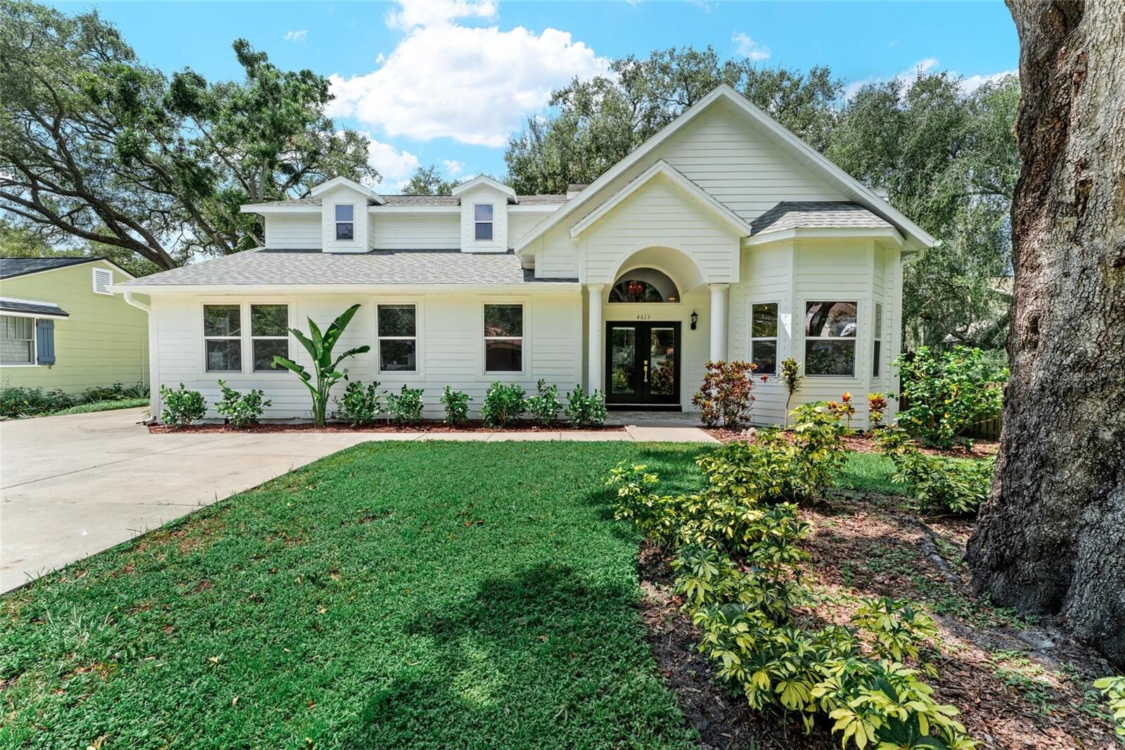 Property Photo:  4613 Matanzas Avenue S  FL 33611 
