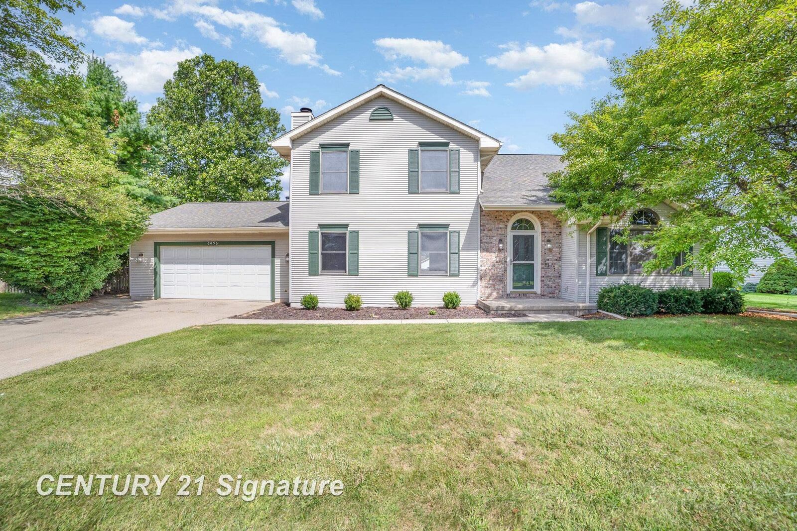 Property Photo: 6896 S Island Drive MI 48603