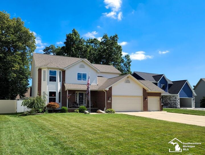 15156 Oak Valley Lane  Monroe MI 48161 photo
