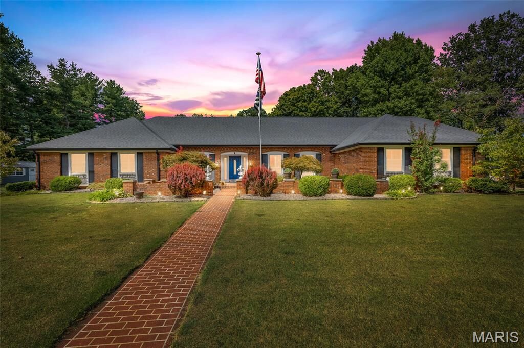Property Photo:  537 Yosemite Street  MO 63640 