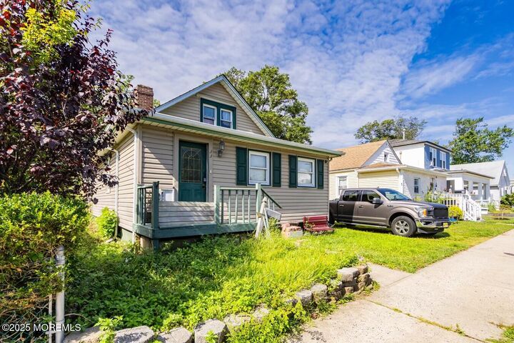Property Photo: 33 Oakwood Place NJ 07734