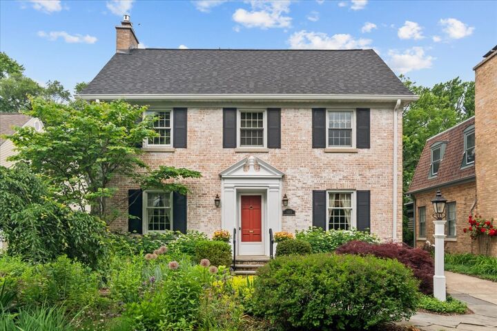 2022 McDaniel Avenue  Evanston IL 60201 photo