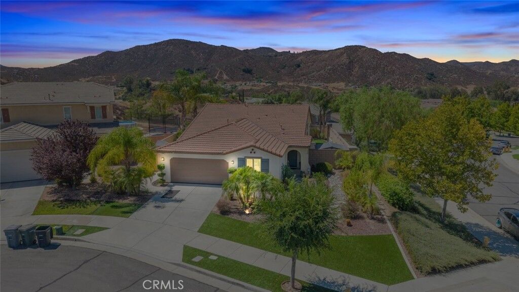 Property Photo:  34147 Dianthus Lane  CA 92532 