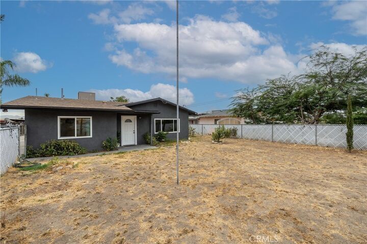 25481 6th Street  San Bernardino CA 92410 photo