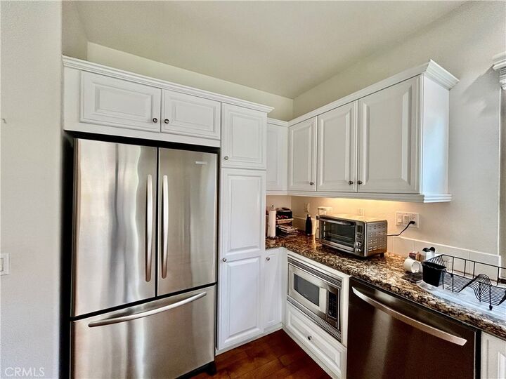 Property Photo: 60 Scarlet Bloom CA 92618