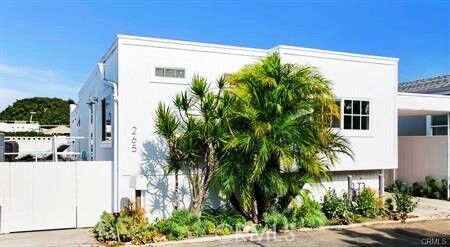 Property Photo: 265 Mayflower CA 92660