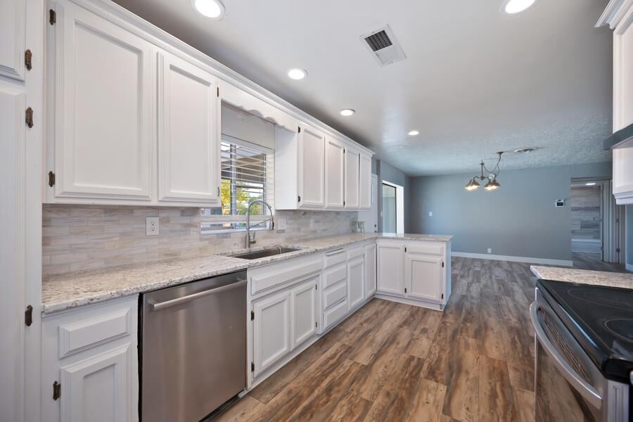 Property Photo: 3098 Don Road CA 95917