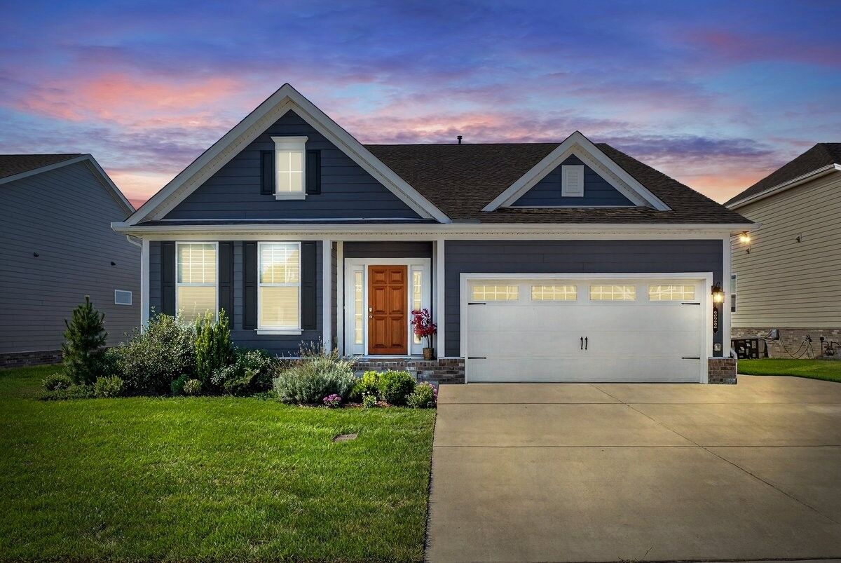 Property Photo: 322 Van Conder Pl TN 37075