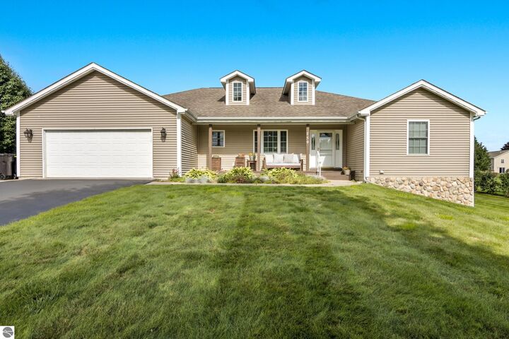 750 Jayrogers Court  Traverse City MI 49696 photo