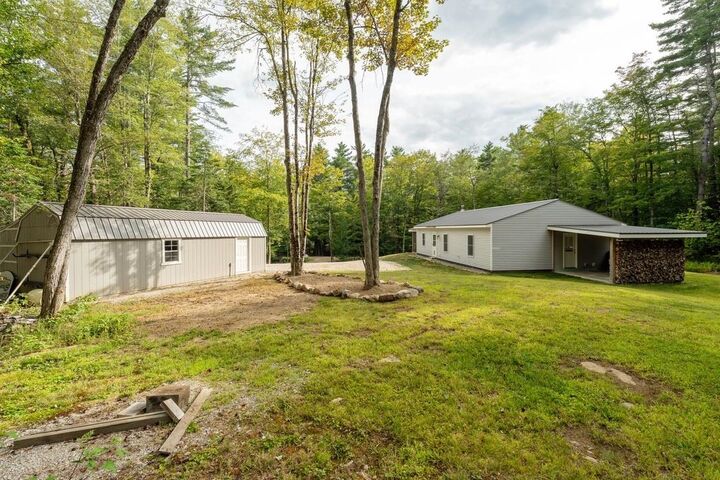 Property Photo:  286 Presidential Drive  NH 03280 