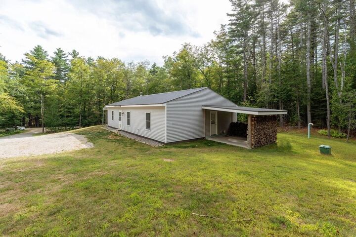 Property Photo: 286 Presidential Drive NH 03280