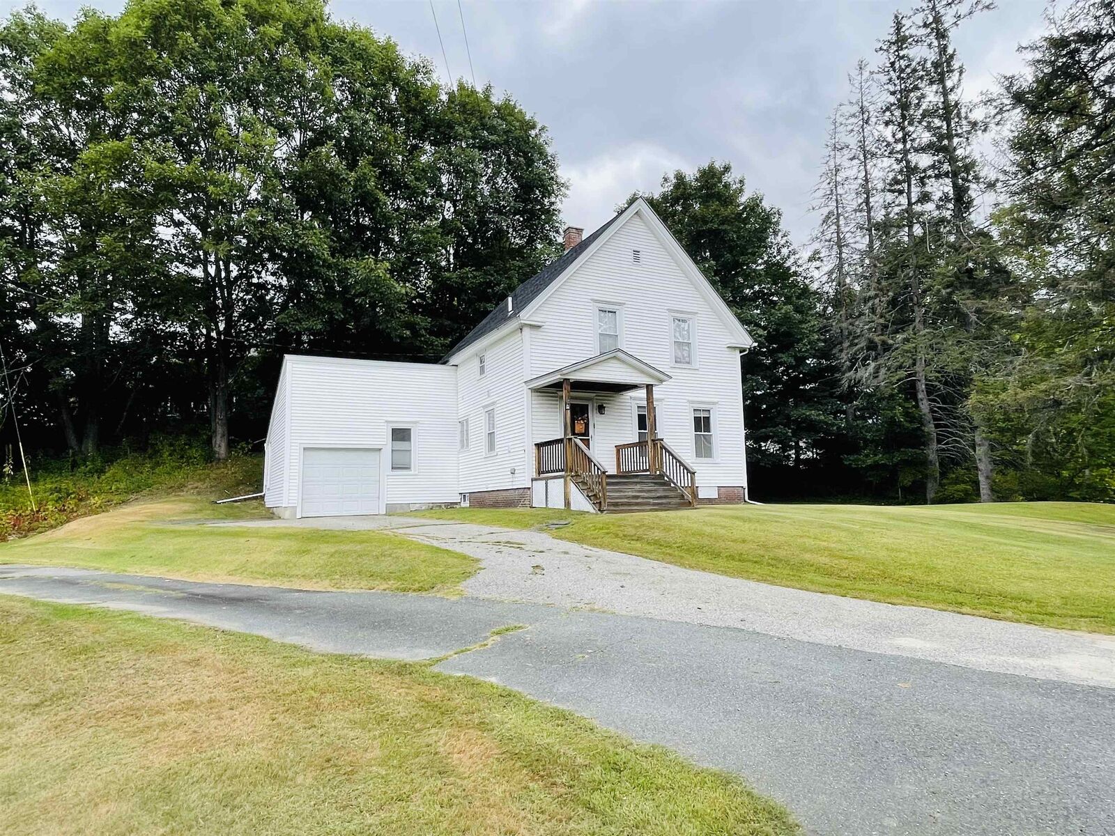 Property Photo: 26 Mount Eustis Road NH 03561