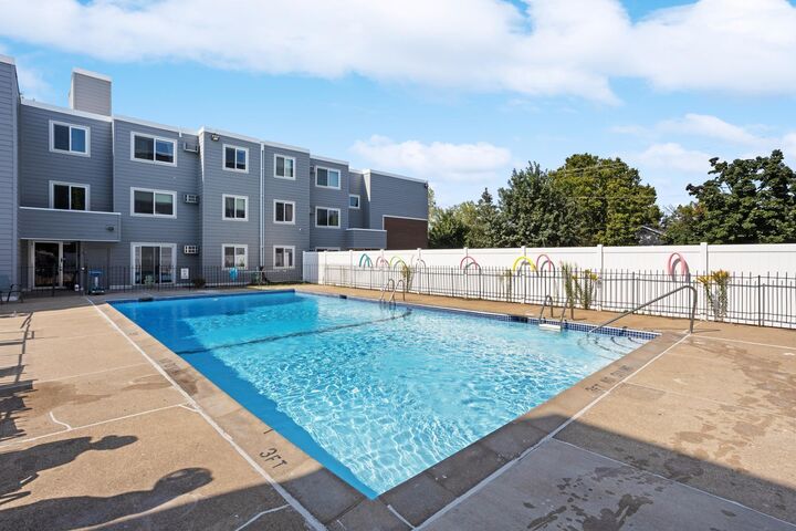 Property Photo: 333 8th Street SE 305 MN 55414