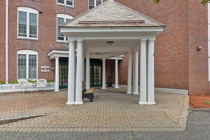 Property Photo:  148 Main St O102  MA 01845 