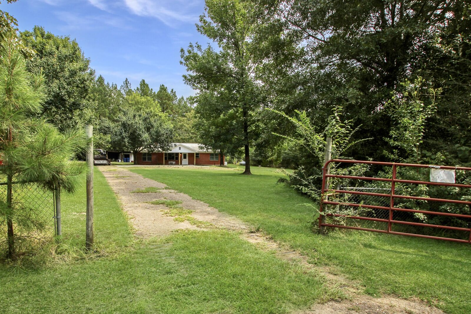 Property Photo: 1485 La-465 LA 71446