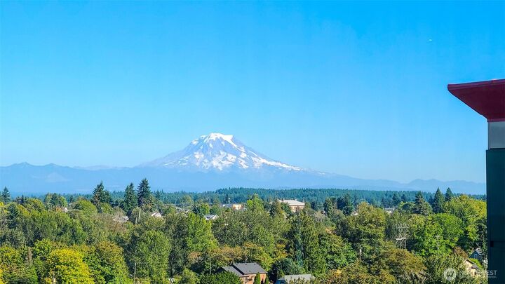 Property Photo:  3201  Pacific Avenue 1204  WA 98418 
