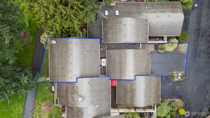 Property Photo: 6516 NE 171st Place WA 98028
