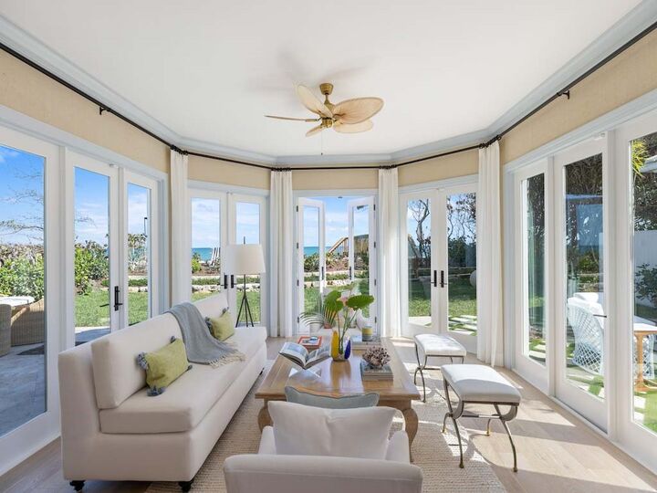 Property Photo: 171 S Camelia Court FL 32963