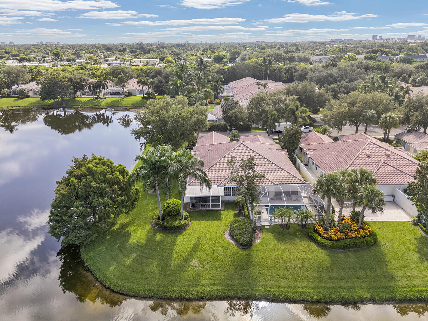 Property Photo: 935 Magdalena Road FL 33410