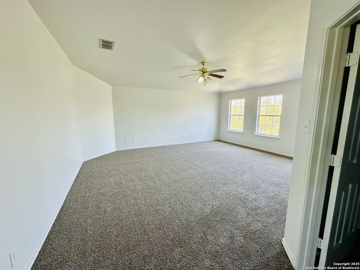 Property Photo: 1064 Maltese Ln TX 78260