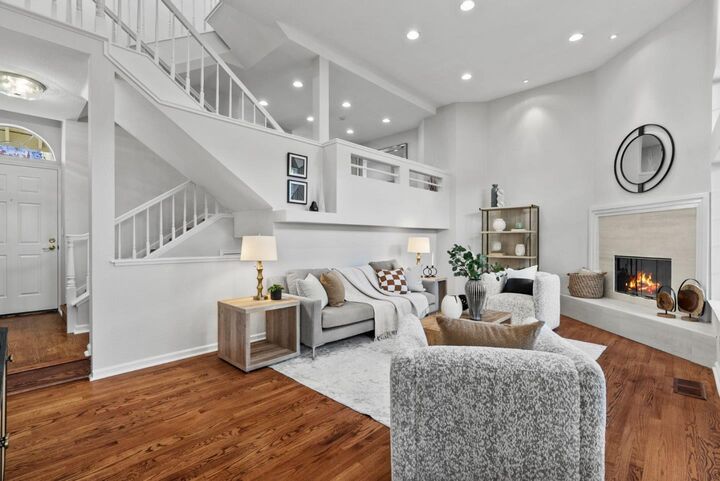 Property Photo: 1806 Park Vista Circle CA 95050