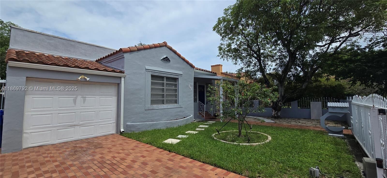 Property Photo:  1765 SW 16th Ter  FL 33145 