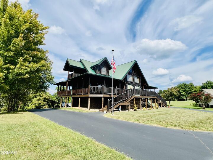 Property Photo: 838 Pinnacle Drive TN 37725