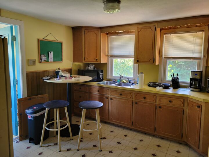 Property Photo: 167 North Hoadley Street CT 06770