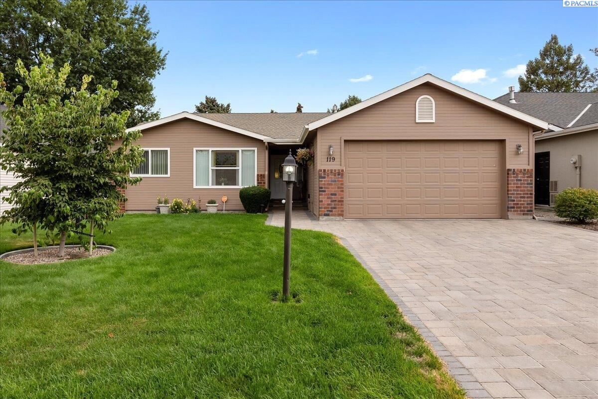 Property Photo: 119 Bellerive Lane WA 99301