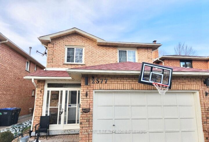 Property Photo:  2377 Belcaro Way  ON L5M 2M6 