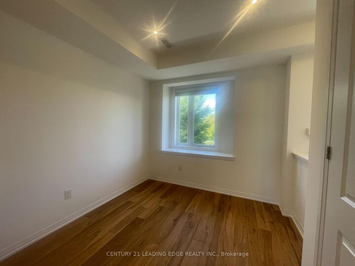 Property Photo: 3 Locust Lodge Gardens ON M3K 0B2