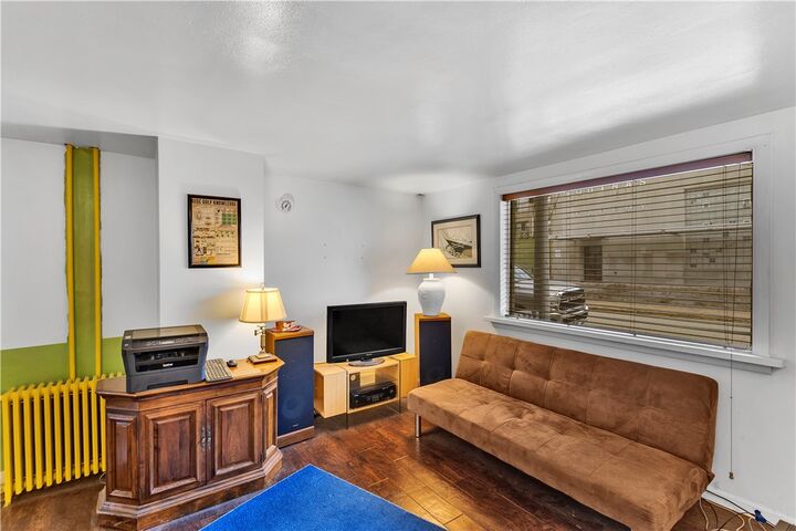 Property Photo:  344 N Pennsylvania Ave  PA 15601 