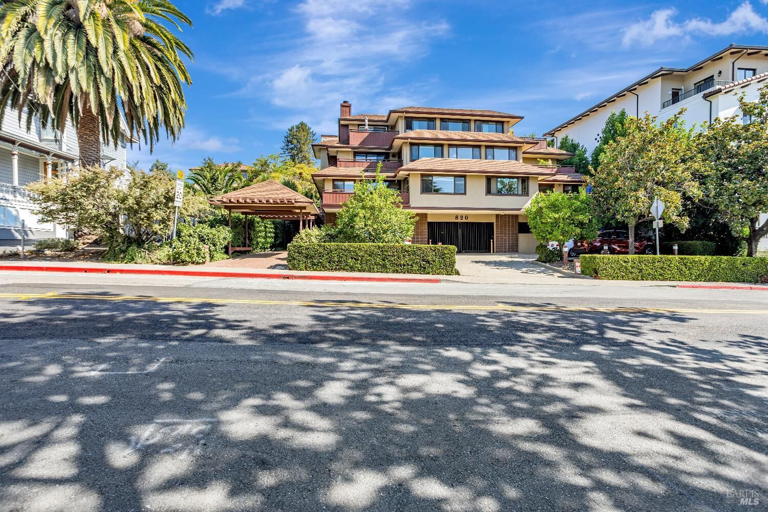 Property Photo: 820 Mission Avenue 7 CA 94901