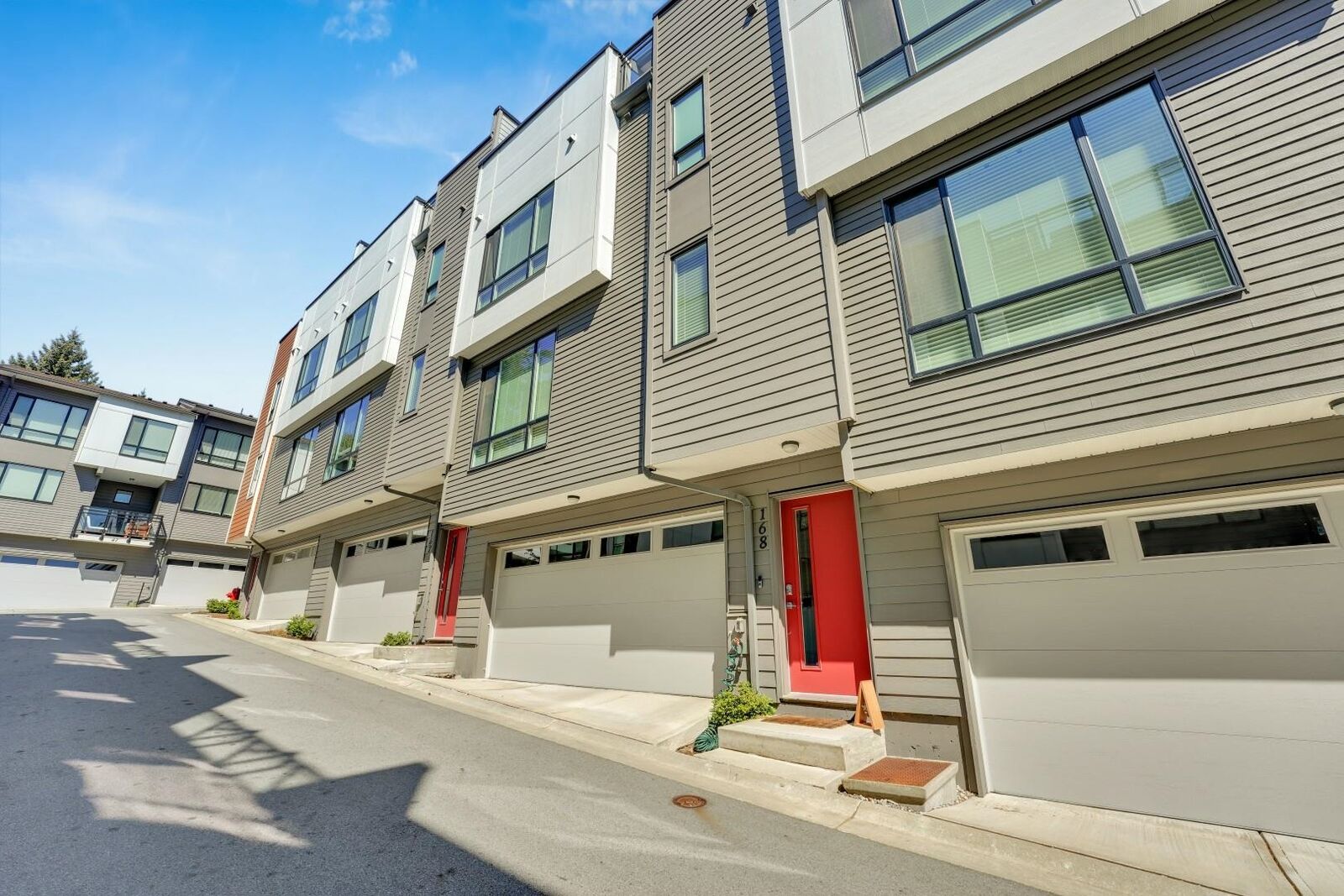 Property Photo: 16433 19 Avenue 168 BC V3Z 0Z1