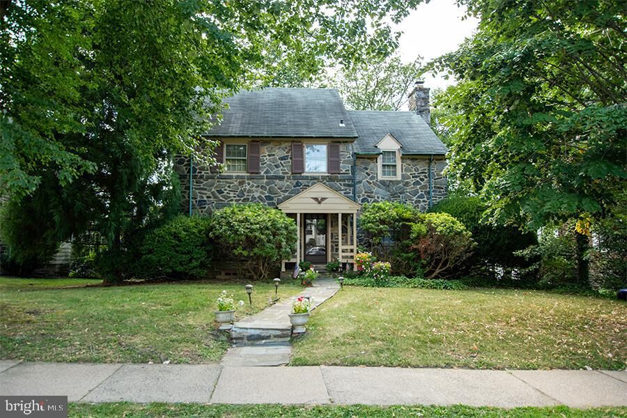 Property Photo:  26 Henley Road  PA 19096 
