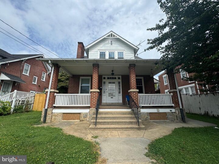 885 Manor Street  Lancaster PA 17603 photo