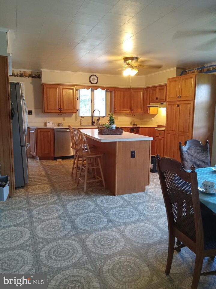 Property Photo:  107 Pickett Road  PA 17315 