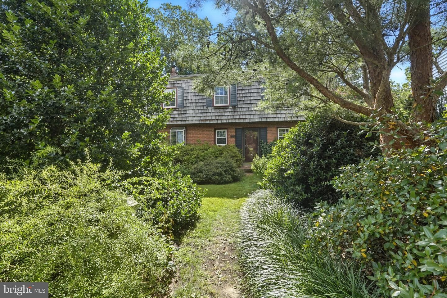 Property Photo: 8420 Chippewa Road PA 19128