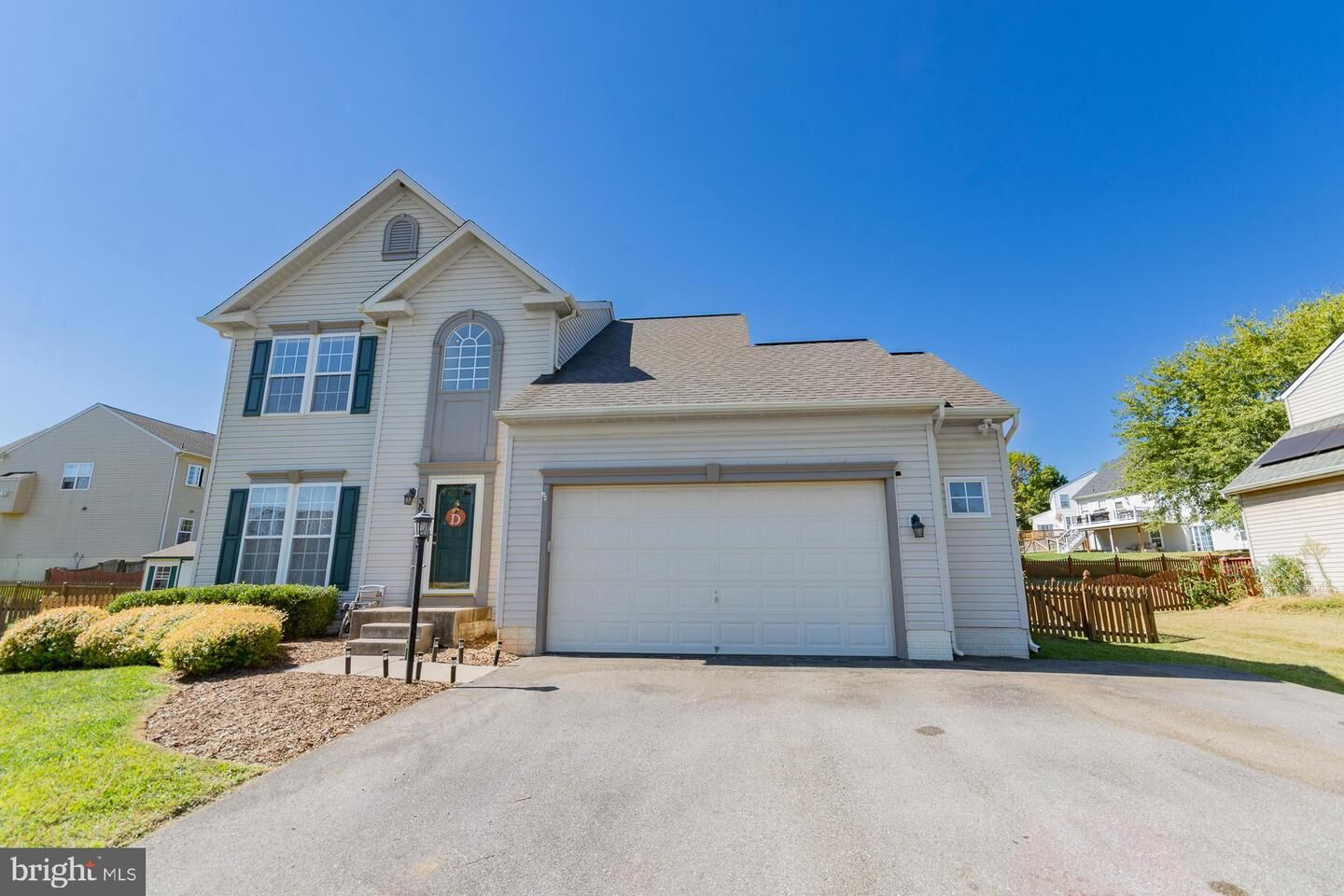 Property Photo: 39 N Kimberwicke Drive WV 25414