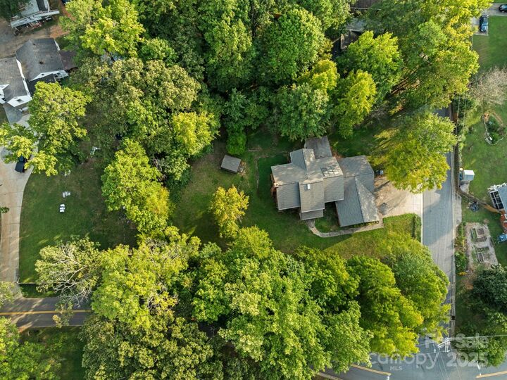 Property Photo:  7600 Wallace Lane  NC 28212