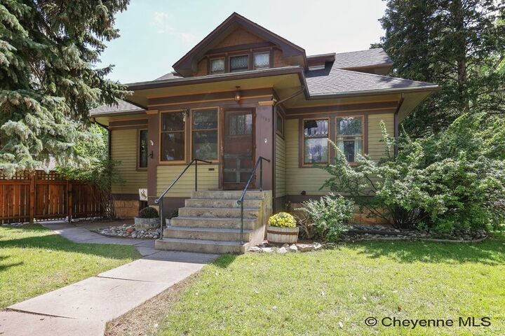 Property Photo:  1100 Garfield St  WY 82070 