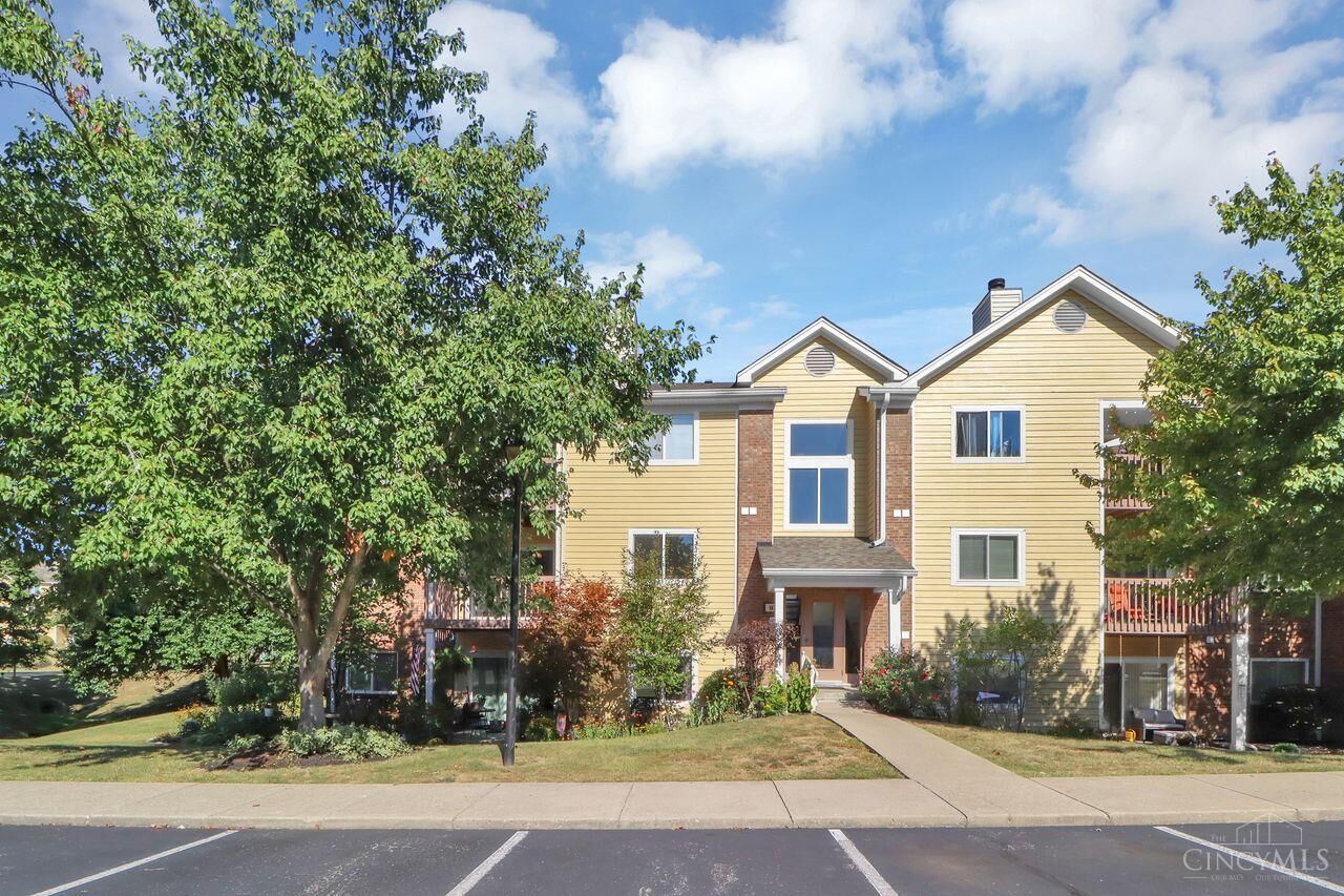 Property Photo: 971 Cedar Ridge Drive OH 45245